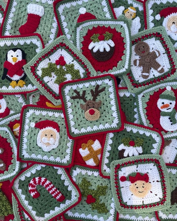Colorful crocheted granny squares from @bean_crochet featuring festive characters, perfect christmas crafts for adults to create.