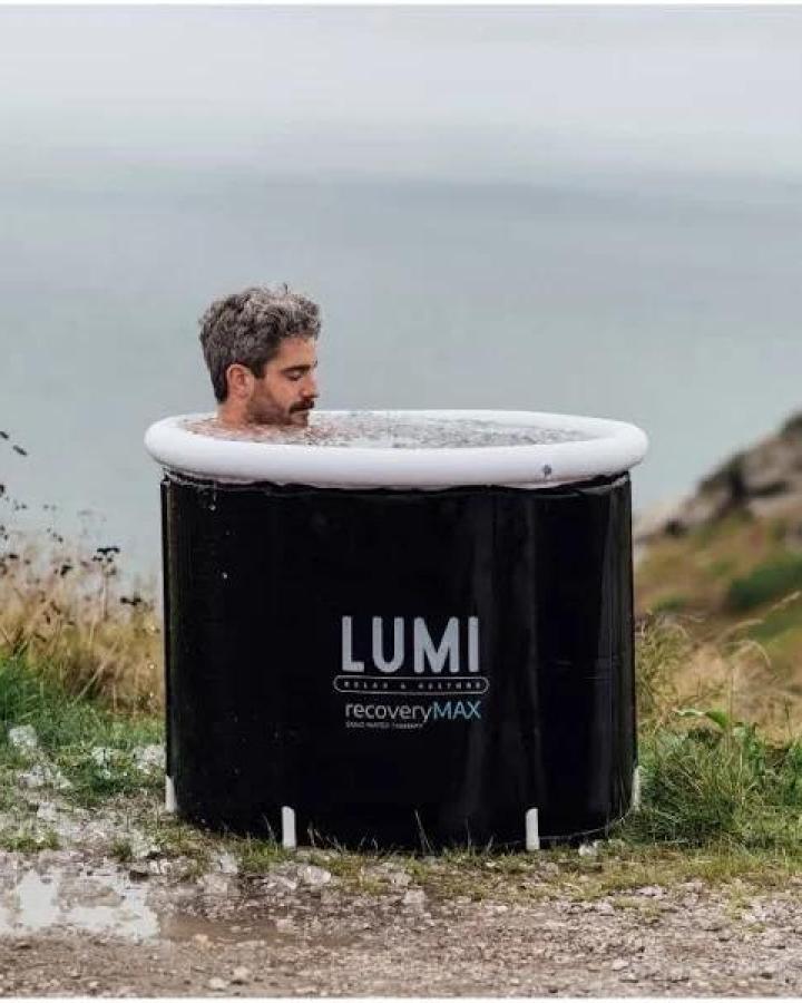 Black and white portable hot tub from FexByCare perfect for outdoor valentines gift ideas for him relaxation