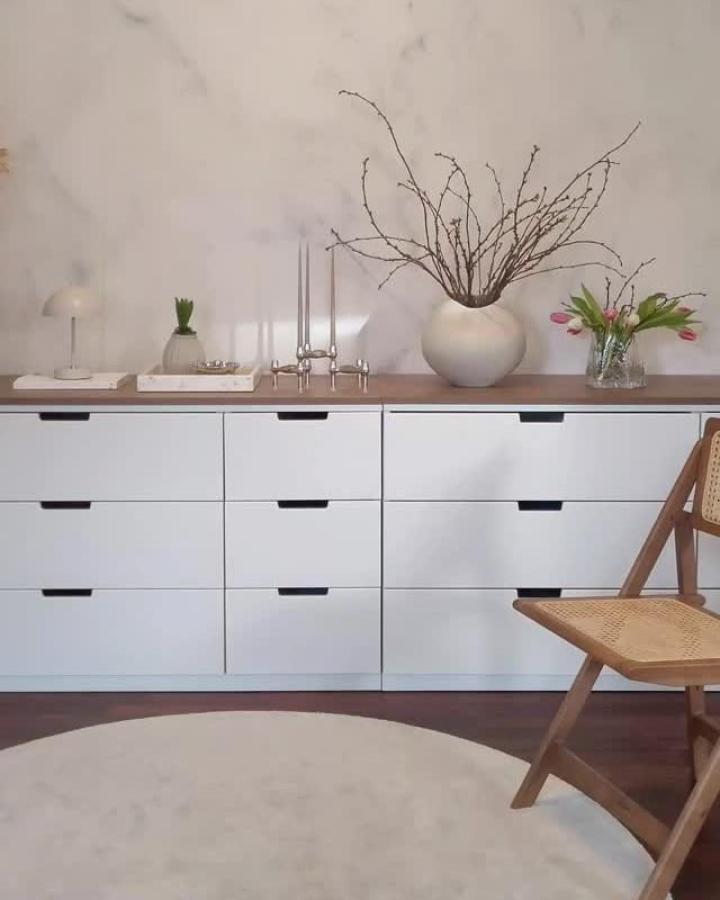 white and wood nordli drawers and chair in minimalist living space from @achtsam_fuer_schoenes with ikeanordlihacksideas natural modern setup